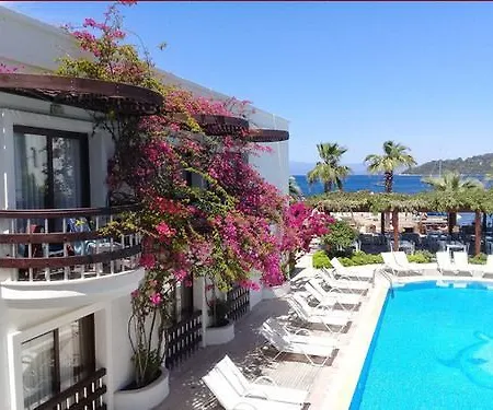 Beyaz Hotel Golturkbuku